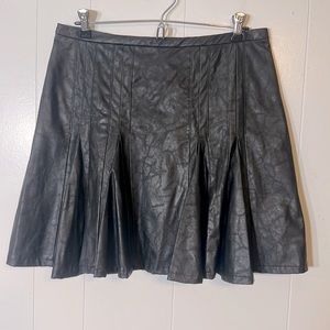 Greylin black pleated mini faux leather skirt
